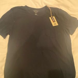 Navy Blue Crew Neck Tee. Normal Brand (Large) NEW